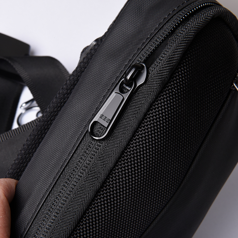 black nylon fanny pack